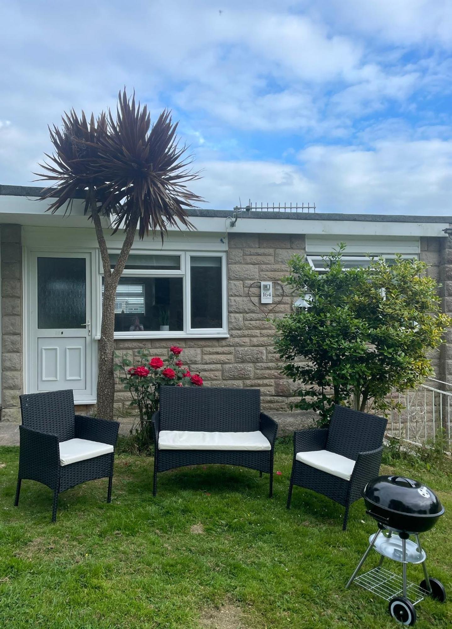 Look No Further Gorgeous Newly Renovated Contemporary Chalet Sandown Bay Holiday Centre Buitenkant foto