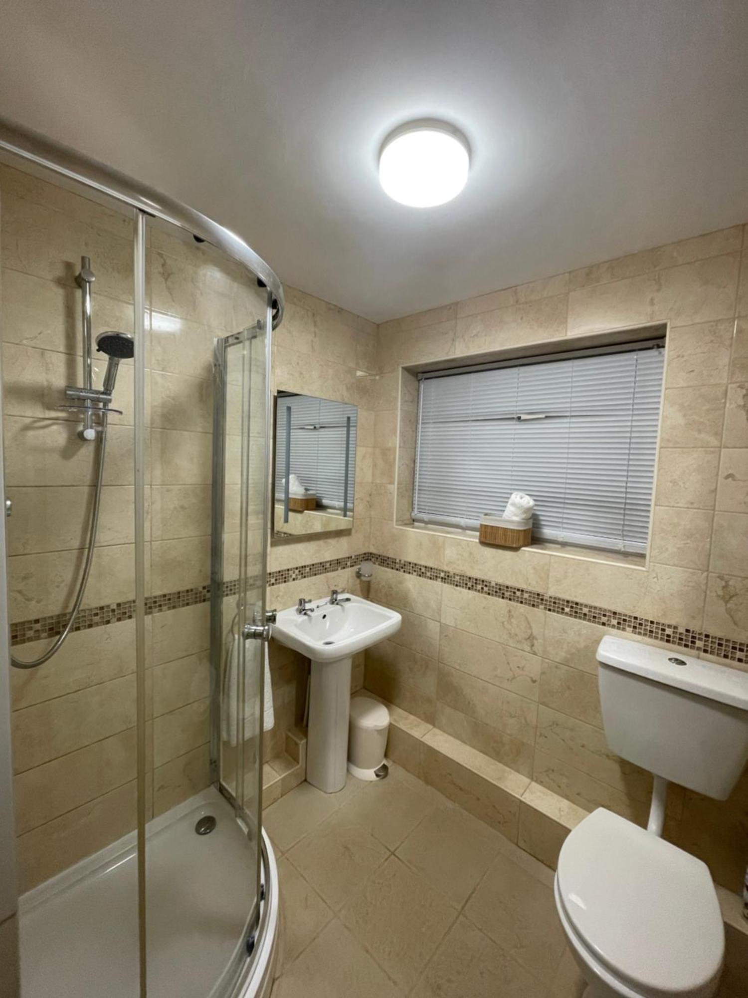 Look No Further Gorgeous Newly Renovated Contemporary Chalet Sandown Bay Holiday Centre Buitenkant foto