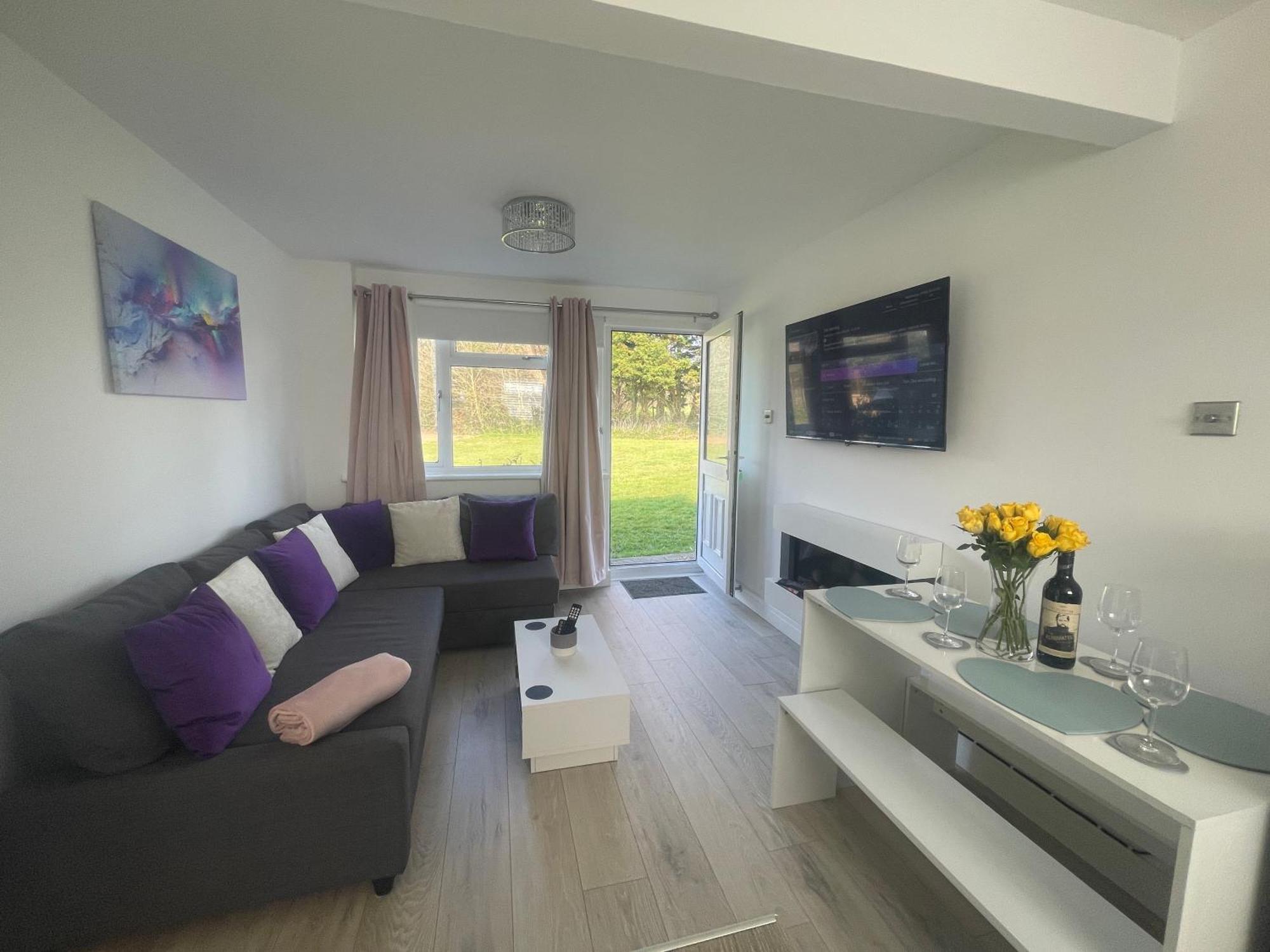 Look No Further Gorgeous Newly Renovated Contemporary Chalet Sandown Bay Holiday Centre Buitenkant foto